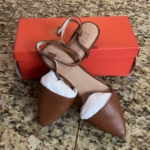 NWT - open back flats